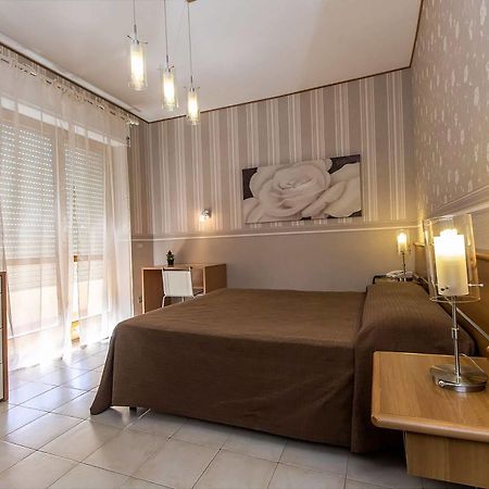 קליארי Hotel Residence Ulivi E Palme מראה חיצוני תמונה